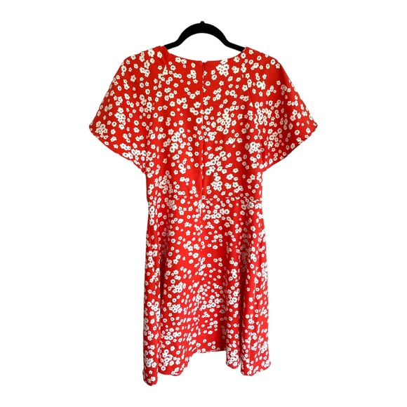 Banana Republic Floral Short Flutter Sleeve Dress size 8 - Picture 3 of 3